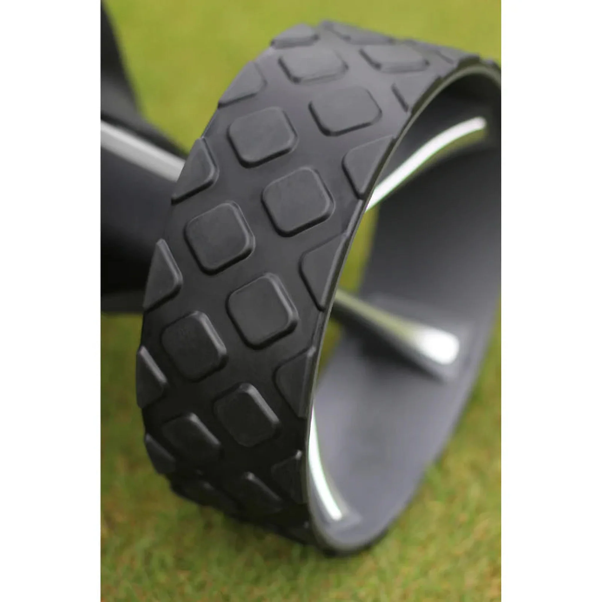 Motocaddy M7 GPS REMOTE Electric Caddy - Image 14