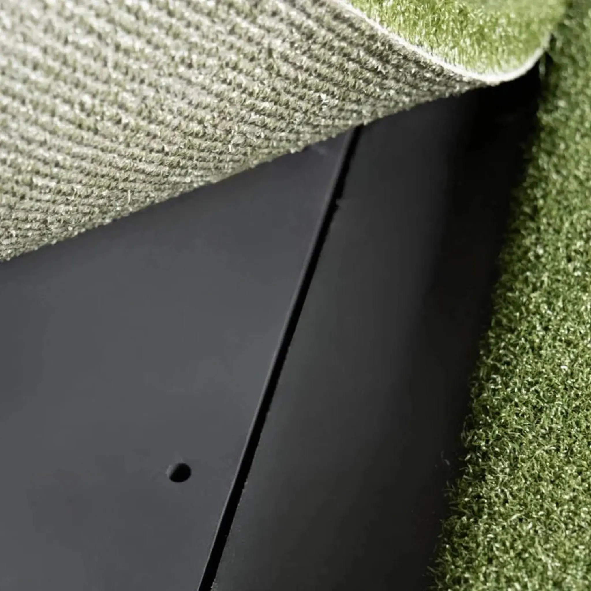 SIGPRO Super Softy 4' x 6' Single Sided Golf Mat - Image 4